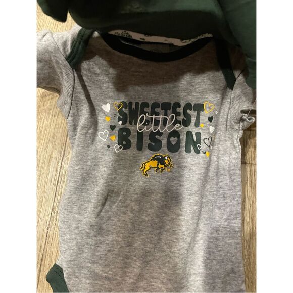 North Dakota State University Baby One Pieces 3 Bundle New 3-6 months - Picture 6 of 6